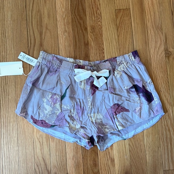 Aritzia Wilfred shorts NWT - Picture 1 of 4